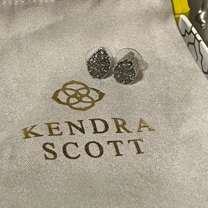 Kendra Scott studs